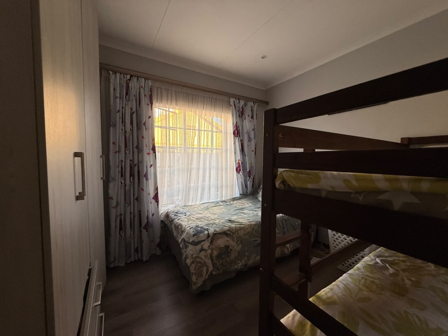 3 Bedroom Property for Sale in Waterkloof East North West